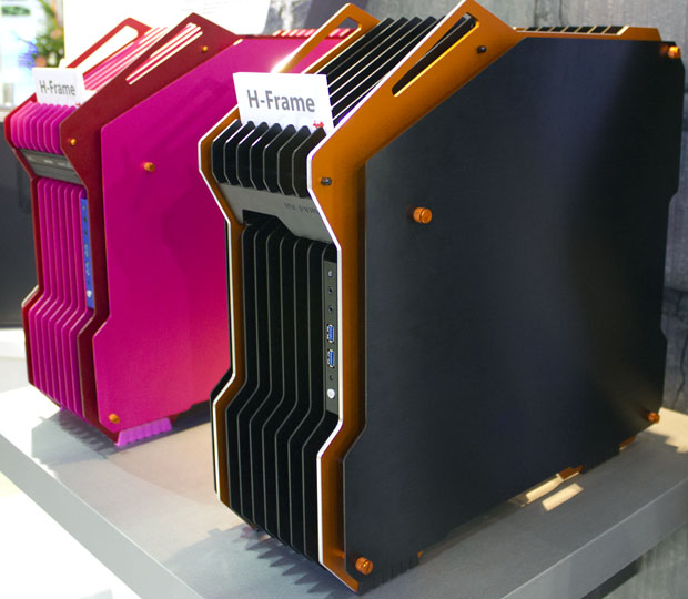 Computer Case Mods at Computex 2012 Case Mod 7