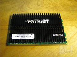 Patriot Extreme Performance Viper Series PC2-8500 4GB Patriot Memory 1