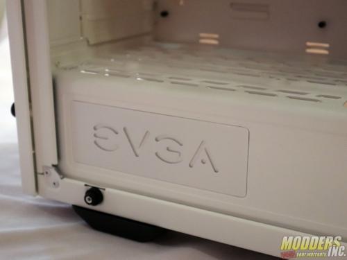 EVGA DG-77 Alpine White Midtower Review Case, EVGA, Gaming, midtower, tempered glass, vertical GPU, white 7