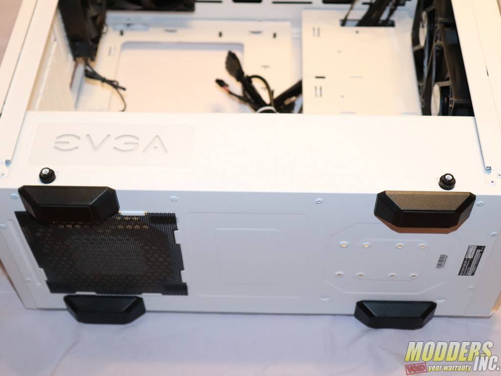 EVGA DG-77 Alpine White Midtower Review Case, EVGA, Gaming, midtower, tempered glass, vertical GPU, white 27