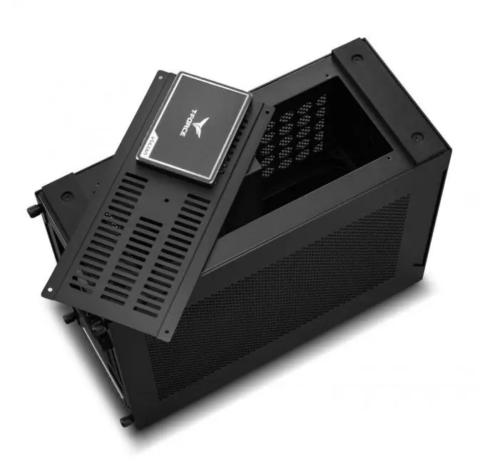 LIAN LI Collaborates with DAN Cases to Introduce the A4-H2O A4-H2O, DAN Cases collaboration, Lian Li, pc case, sff, small form factor case 1